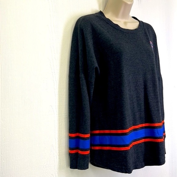 Colosseum - Florida Gators Long Sleeve Gator Graphics And Stripes Sweatshirt XS - Picture 4 of 11